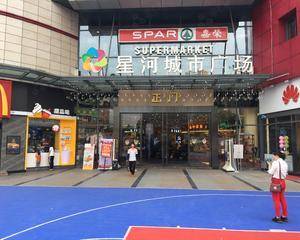 东莞星河城市广场 - 扶手电梯旁机器点位