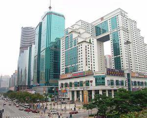 深圳金光华广场 - B1层露天广场