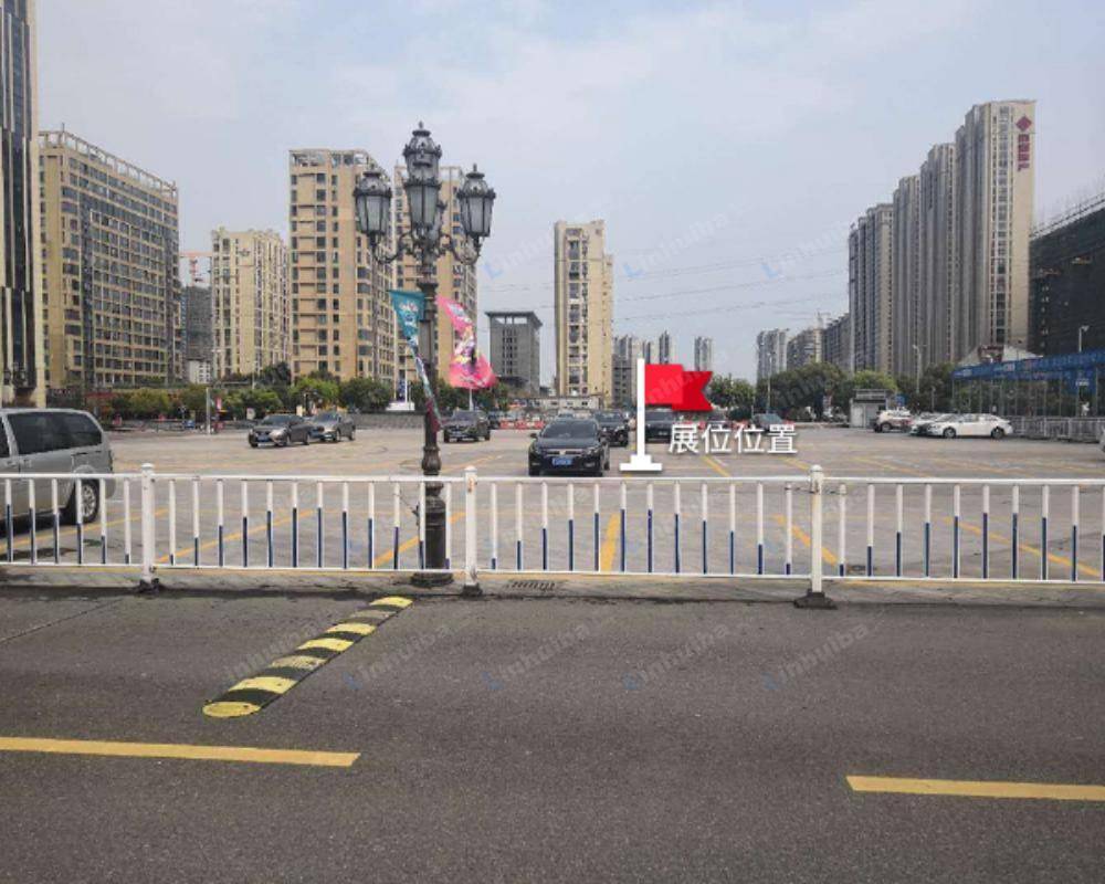 罗蒙环球乐园 - 停车场