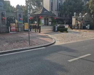 东北门出口附近