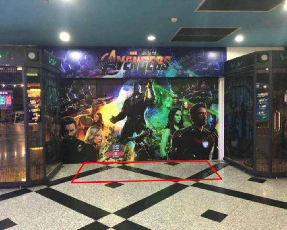 成都万达影城锦华万达广场店 - 扶梯口