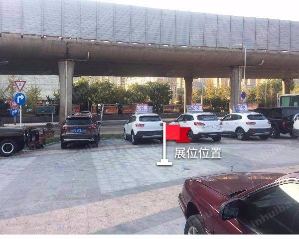 大连百斯德绿天地 - 7号门外广场