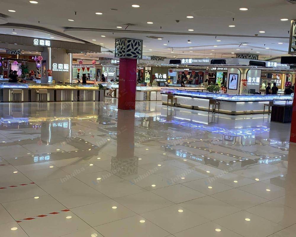 驻马店爱家购物中心 - 一楼中庭