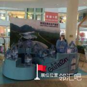 一层东门扶梯旁