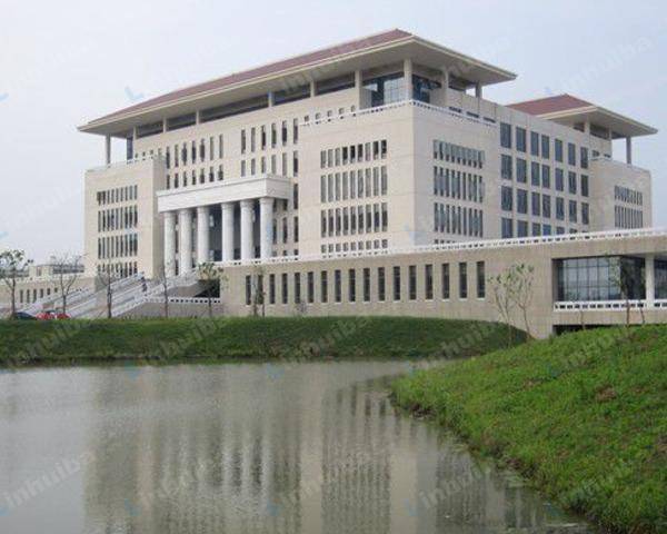 金陵科技学院 - 餐厅
