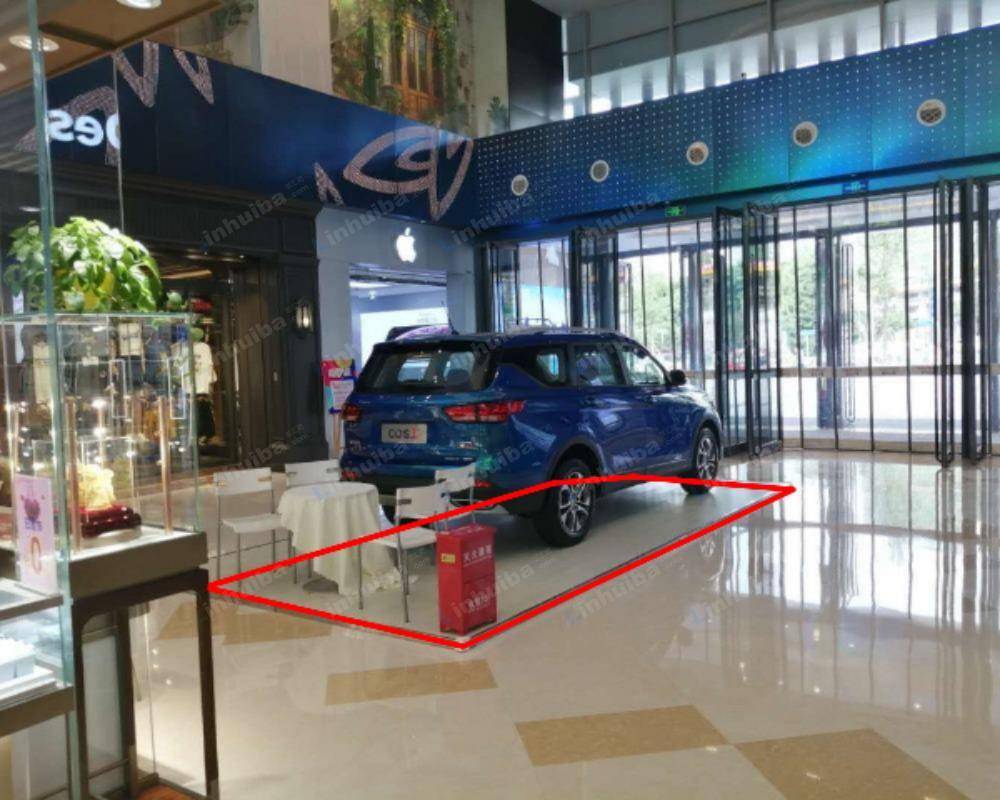 成都武侯吾悦广场 - 一号门一楼连廊