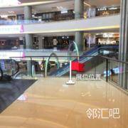 四层东庭直梯旁