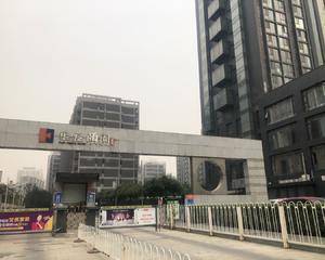 正门中间楼一楼大堂