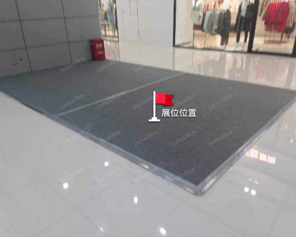 成都万达广场武侯店 - 一层一号门连廊