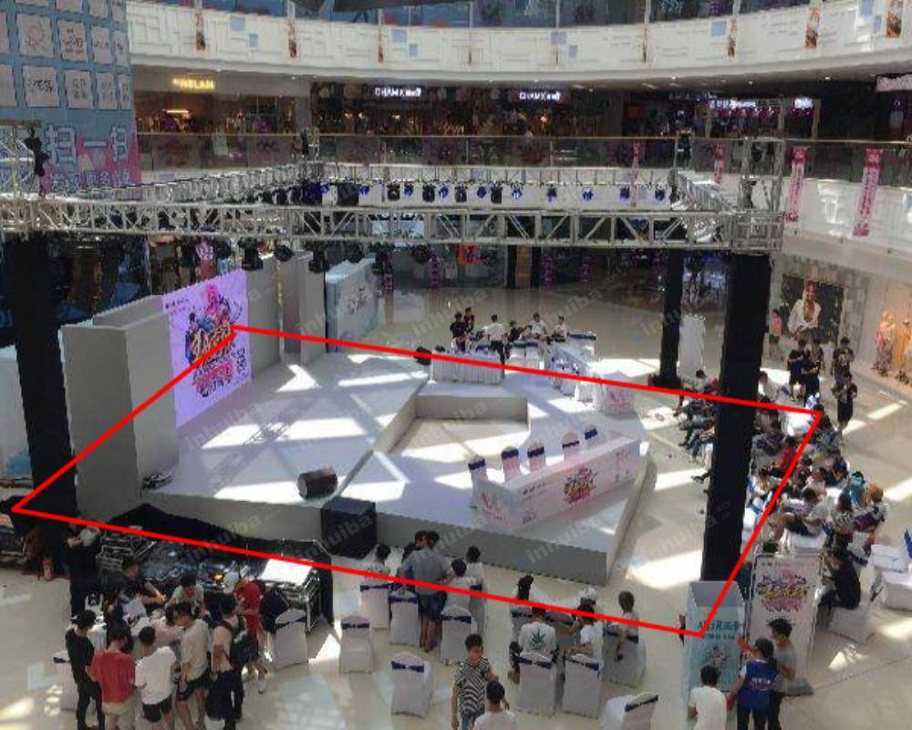 厦门万达广场集美店 - 一楼5号门中庭