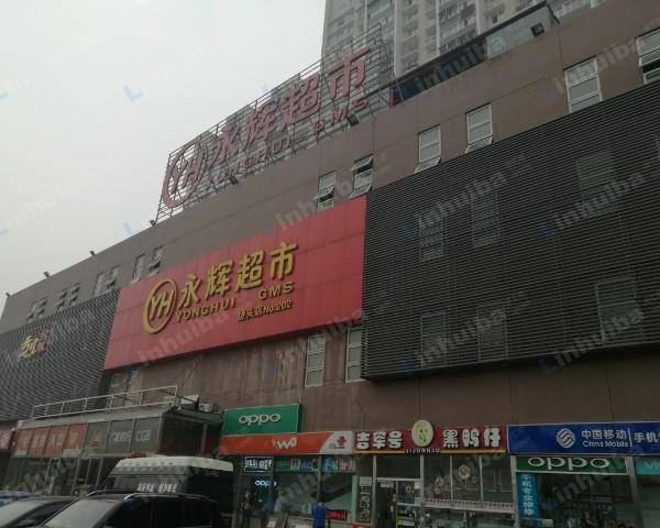 永辉超市垡头店 - 超市扶梯旁