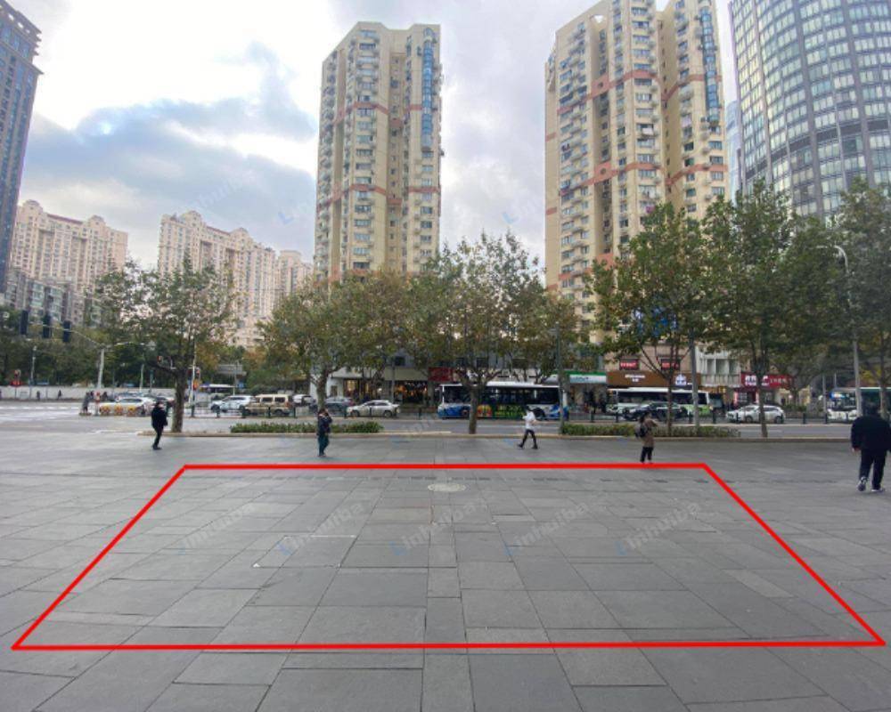 上海陆家嘴中心L+MALL - 外广场