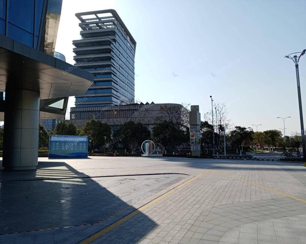 苏州太仓华发广场 - 外广场3