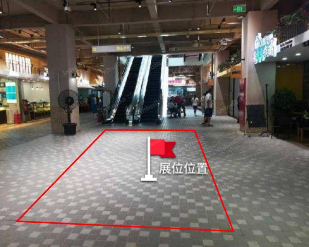 上海乐坊羽山生活广场 - 中庭