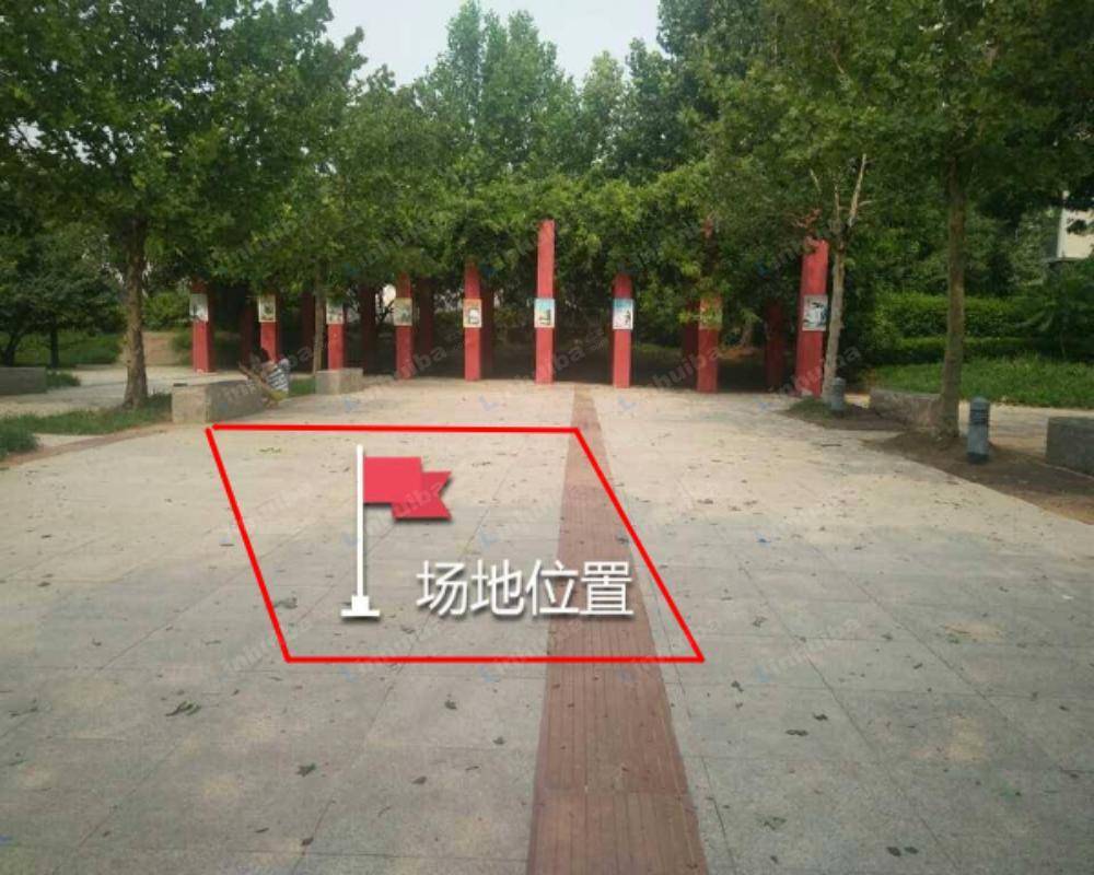 北京天时名苑 - 北广场活动区