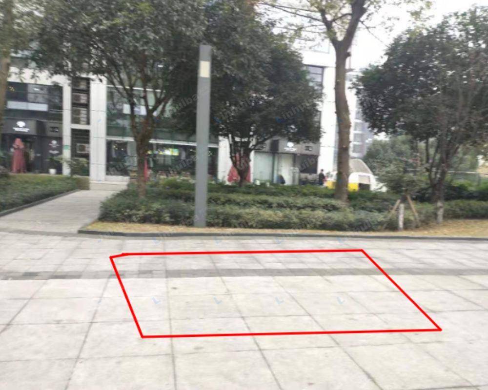 重庆高科双子座 - 园区外广场