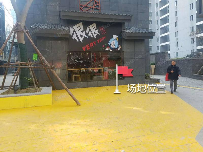奥山创意街区 - 玻璃窗前方空地