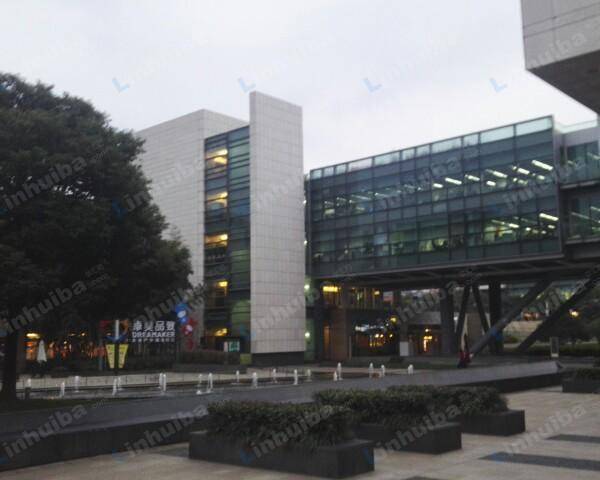 上海创智天地 - 一楼大厅