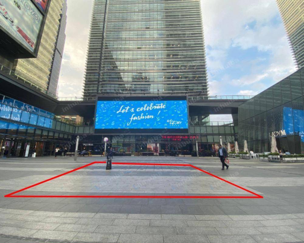 上海陆家嘴中心L+Mall - LG下沉式广场
