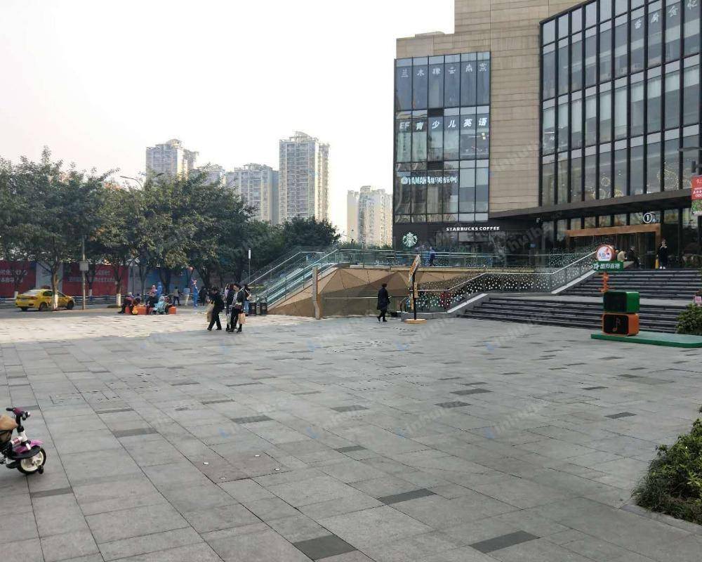 重庆龙湖源著天街 - 外广场2