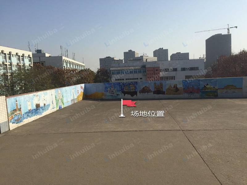武汉华夏理工学院 - 交叉路口位于厚德路明德路