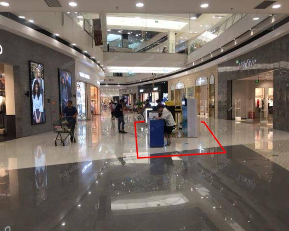 苏州永旺梦乐城苏州园区店 - 歌莉娅前连廊