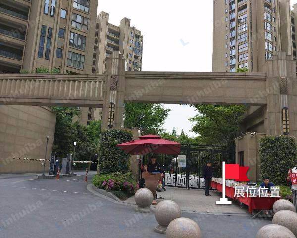 天阳尚景国际 - 东大门口