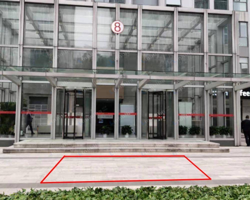 北京万达广场CBD写字楼 - 8号楼门前