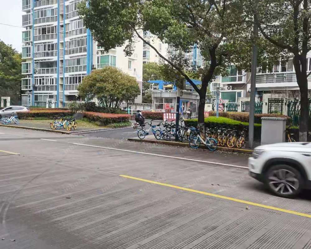 上海蔚蓝城市花园