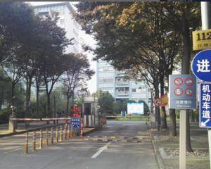 餐厅进门左手边