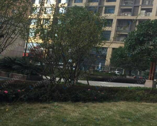 杭州汇禾禧福汇 - 东门出入口