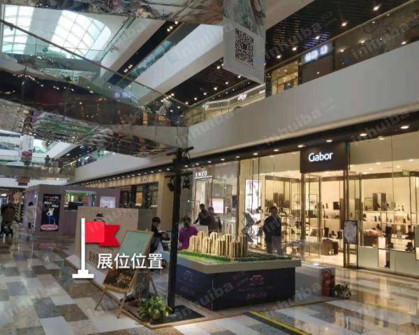 北京通州万达广场 - 一层7号门连廊