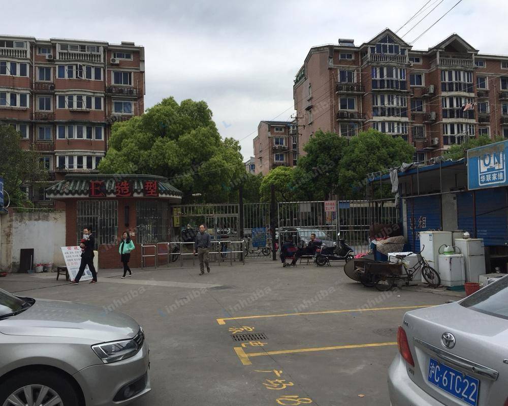 上海富锦苑 - 小区进门左侧