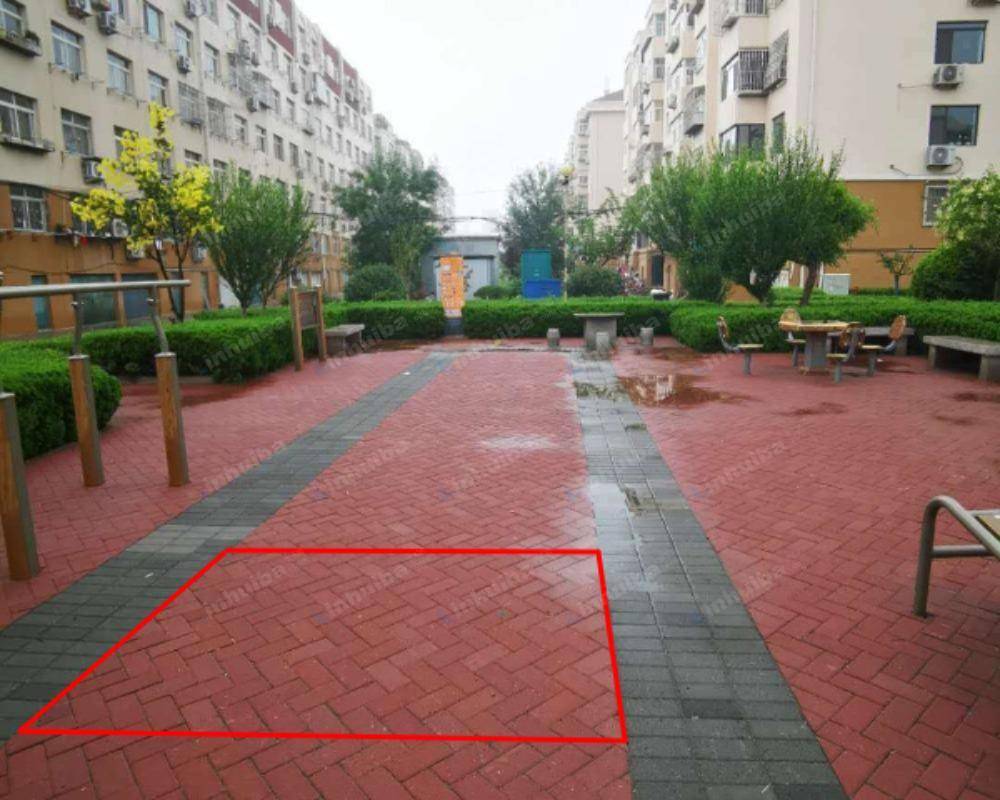 青岛同盛苑八区 - 中心广场