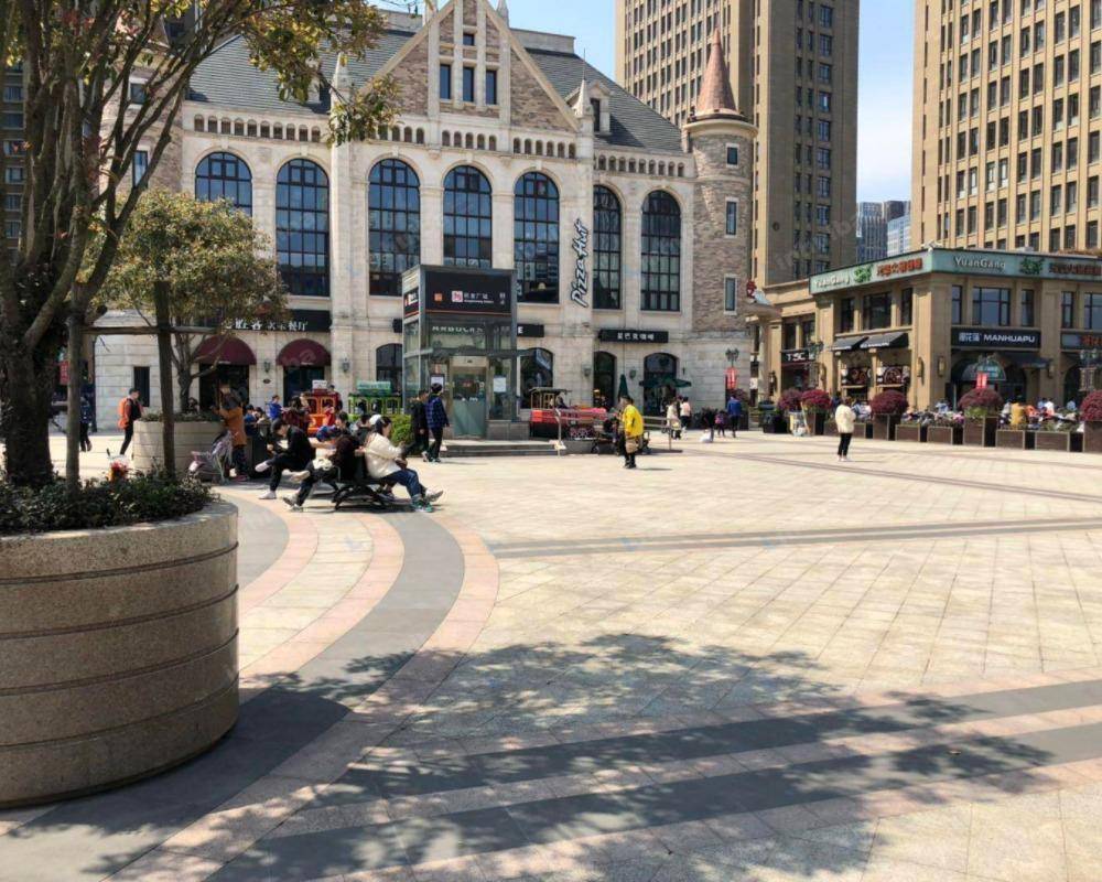 杭州新天地旺角城 - 外广场3