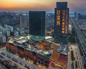 B入口区中庭中间