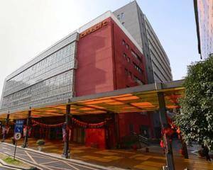 园区四号楼外走廊