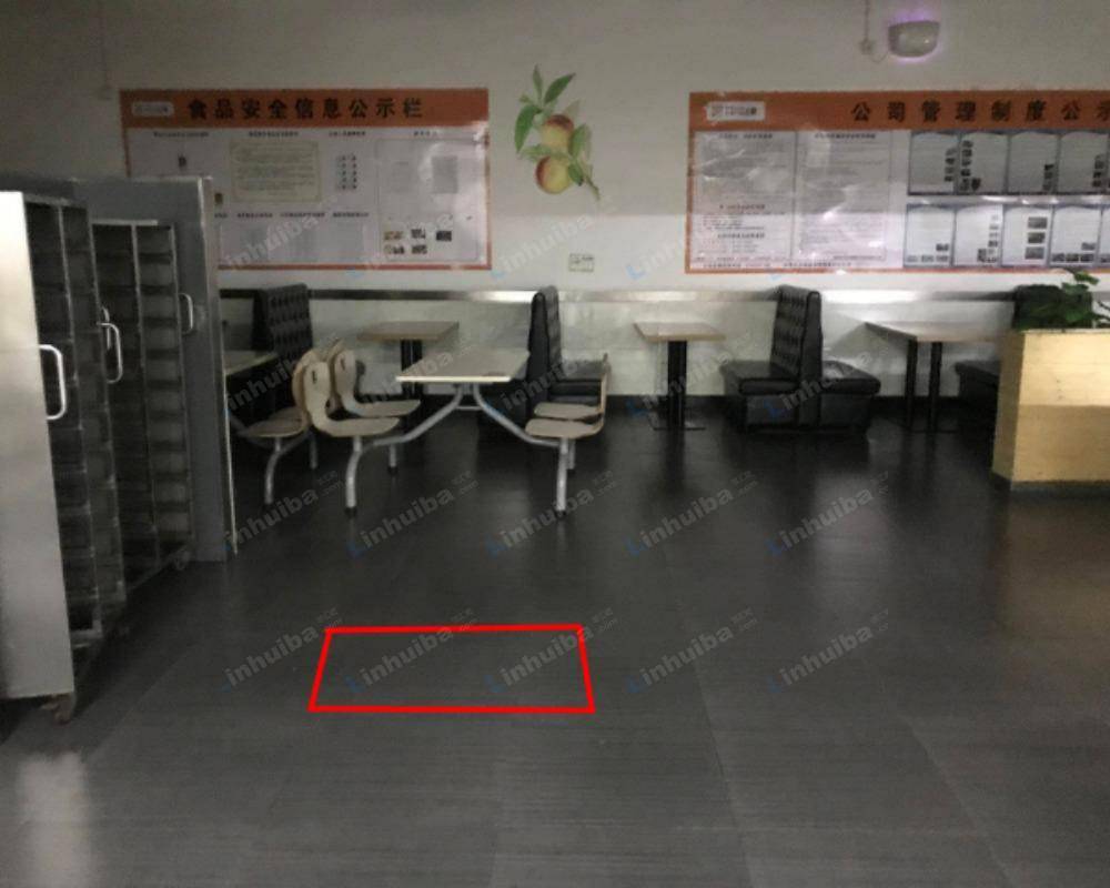 开味缘星河店 - 通道口旁