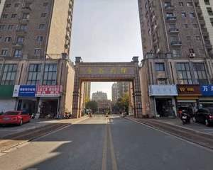 东北门进门左边空地处