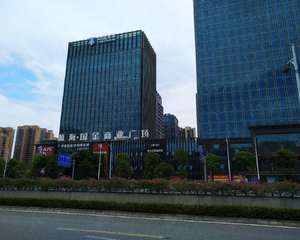 佛山源海国金商业广场 - 东门前厅