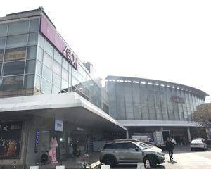 青岛永旺东部店 - 北2门出口旁