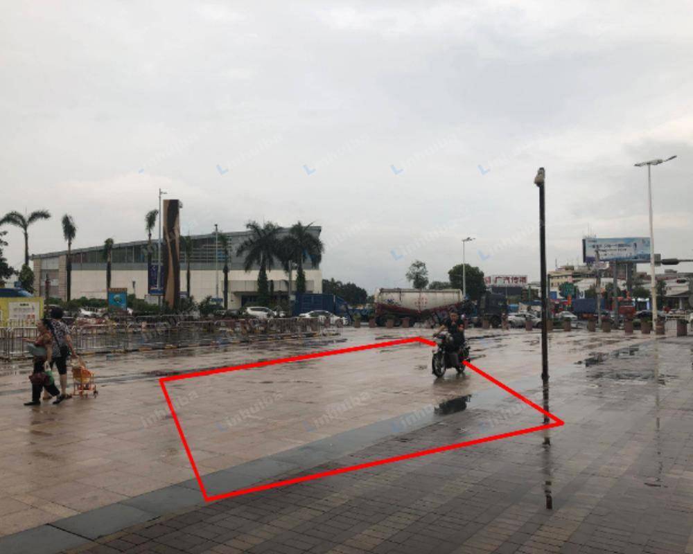 东莞厚街万科生活广场 - 一层外广场