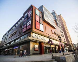 北京王府井购物中心右安门店 - 北门内服务台前80平米场地