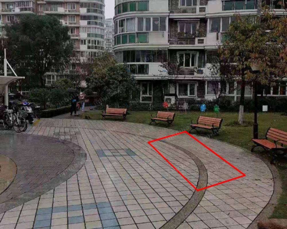 上海莲蒲府邸 - 东区中心广场