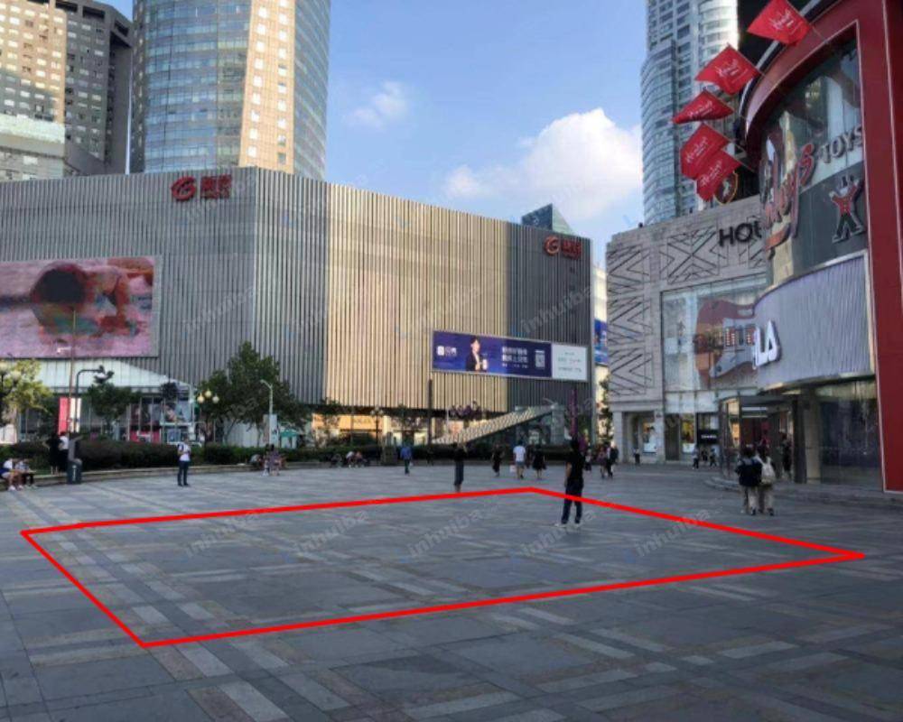 南京东方福来德 - 外广场