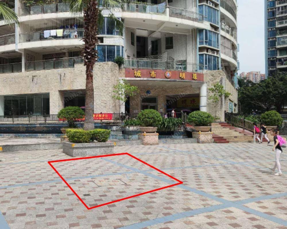  深圳劲力城市明珠 - 一楼出入口广场