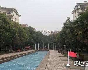 阳光花园小区南门入口中心水池旁走廊二大格靠近13栋