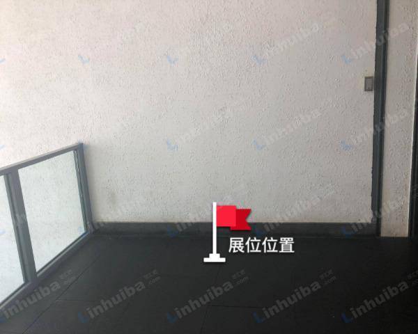 大连东港十五库 - 四层东区楼梯口
