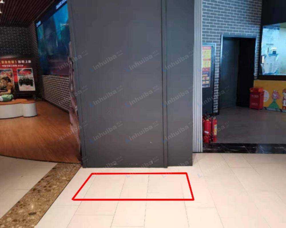 重庆大地影院皇庭珠宝城店 - 影院入口处空地