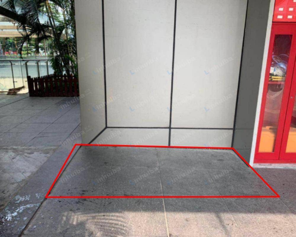 深圳卓越世纪中心 - 外场消防栓旁